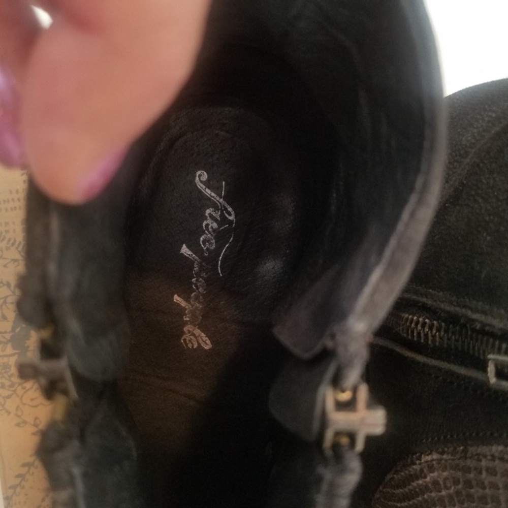 Free People Flying Ranch Boots - Picture 7 of 9